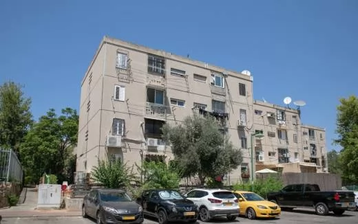 בניין לפני פינוי בינוי חולון