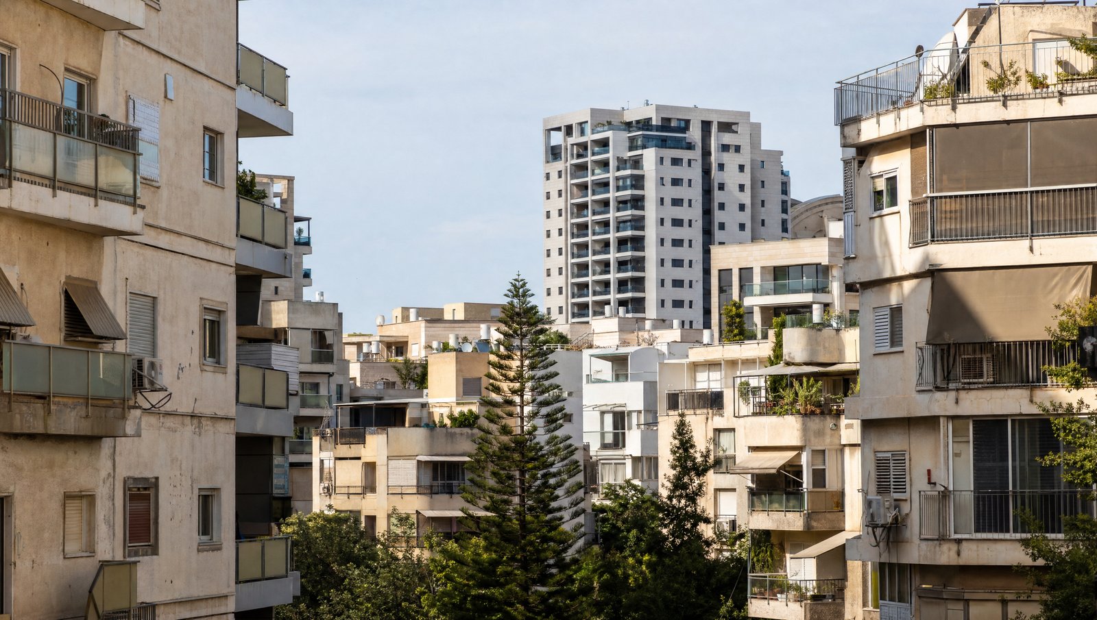 תצפית על בנייני מגורים בפרויקט התחדשות עירונית
